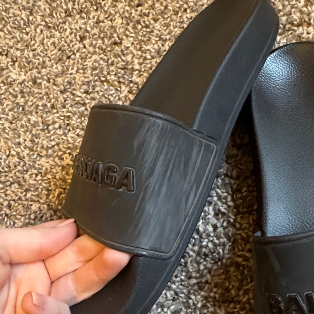 BALENCIAGA Pool Slides - Picture 6 of 6